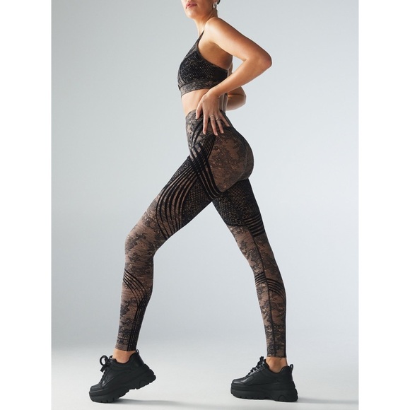 Sz XS Savage X Fenty Special FX High Waist Leggings Terracotta Distorted Lace - Picture 7 of 11